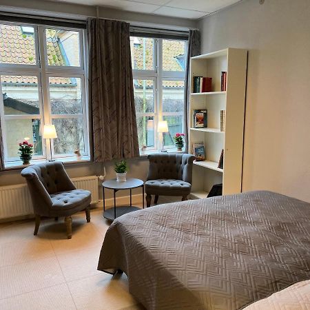 Bed and Breakfast Apothekergaarden Stege Stuen Mod Gardhaven Exterior foto