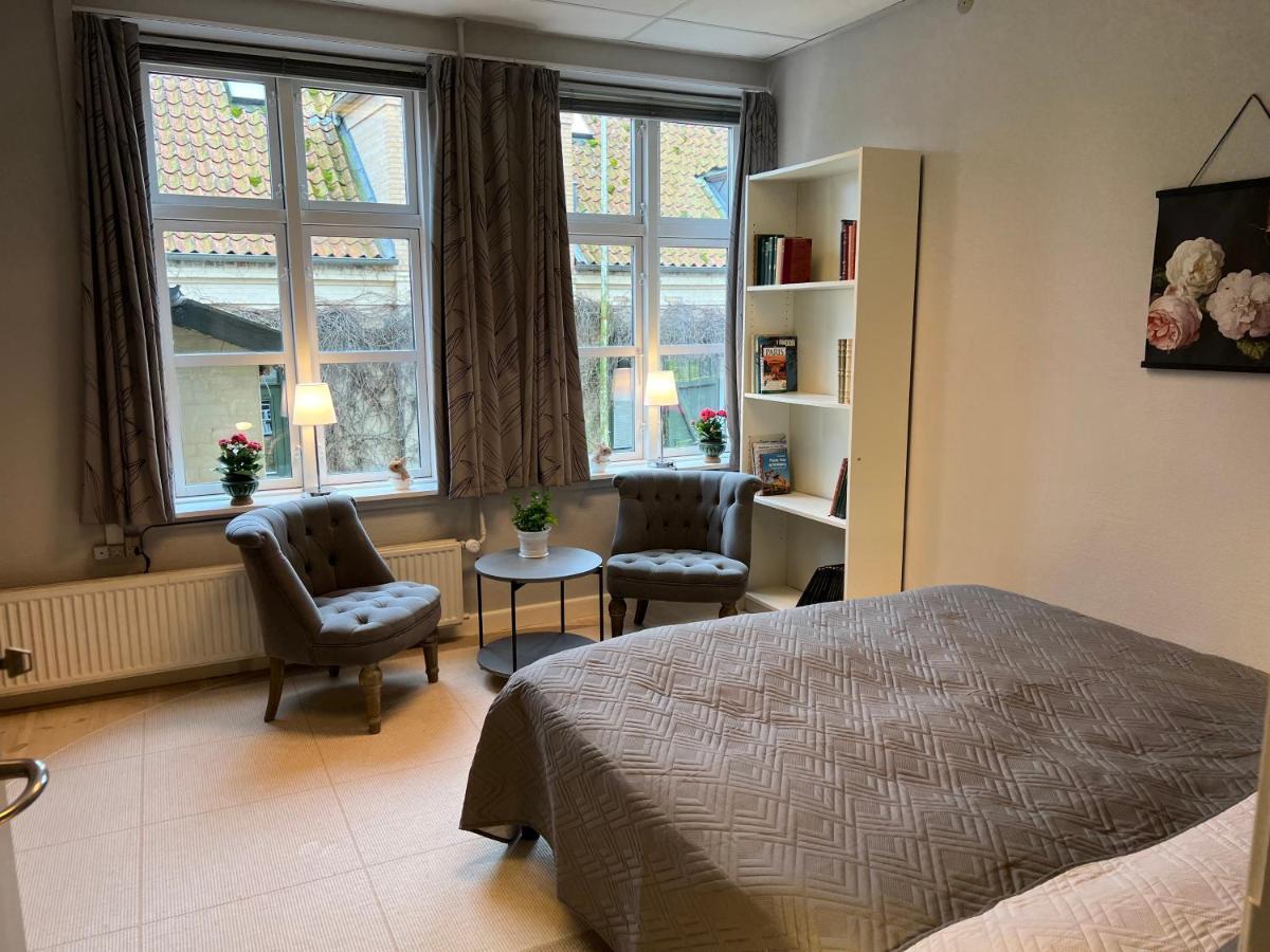 Bed and Breakfast Apothekergaarden Stege Stuen Mod Gardhaven Exterior foto